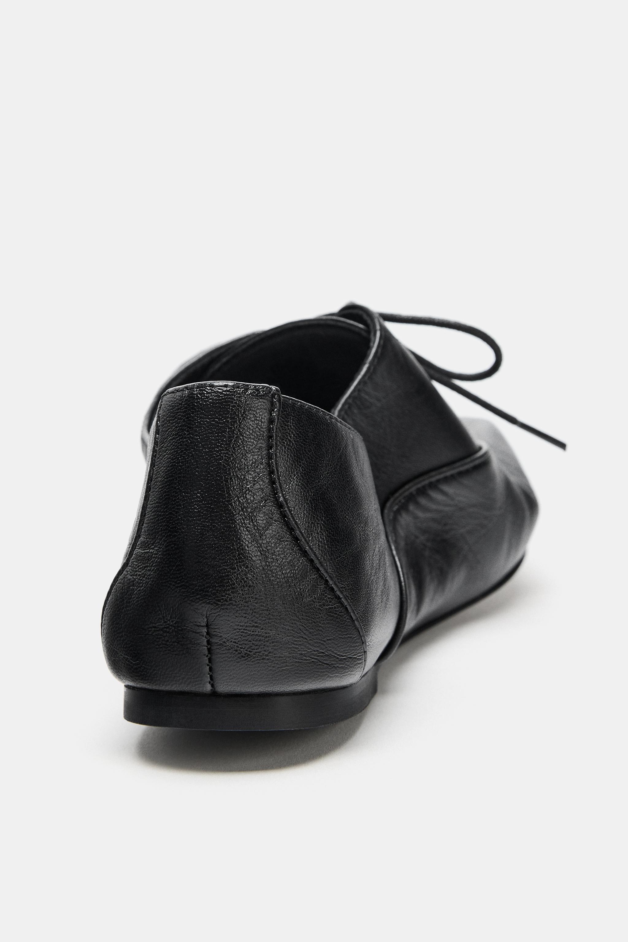 LACED LOW HEEL LEATHER SHOES